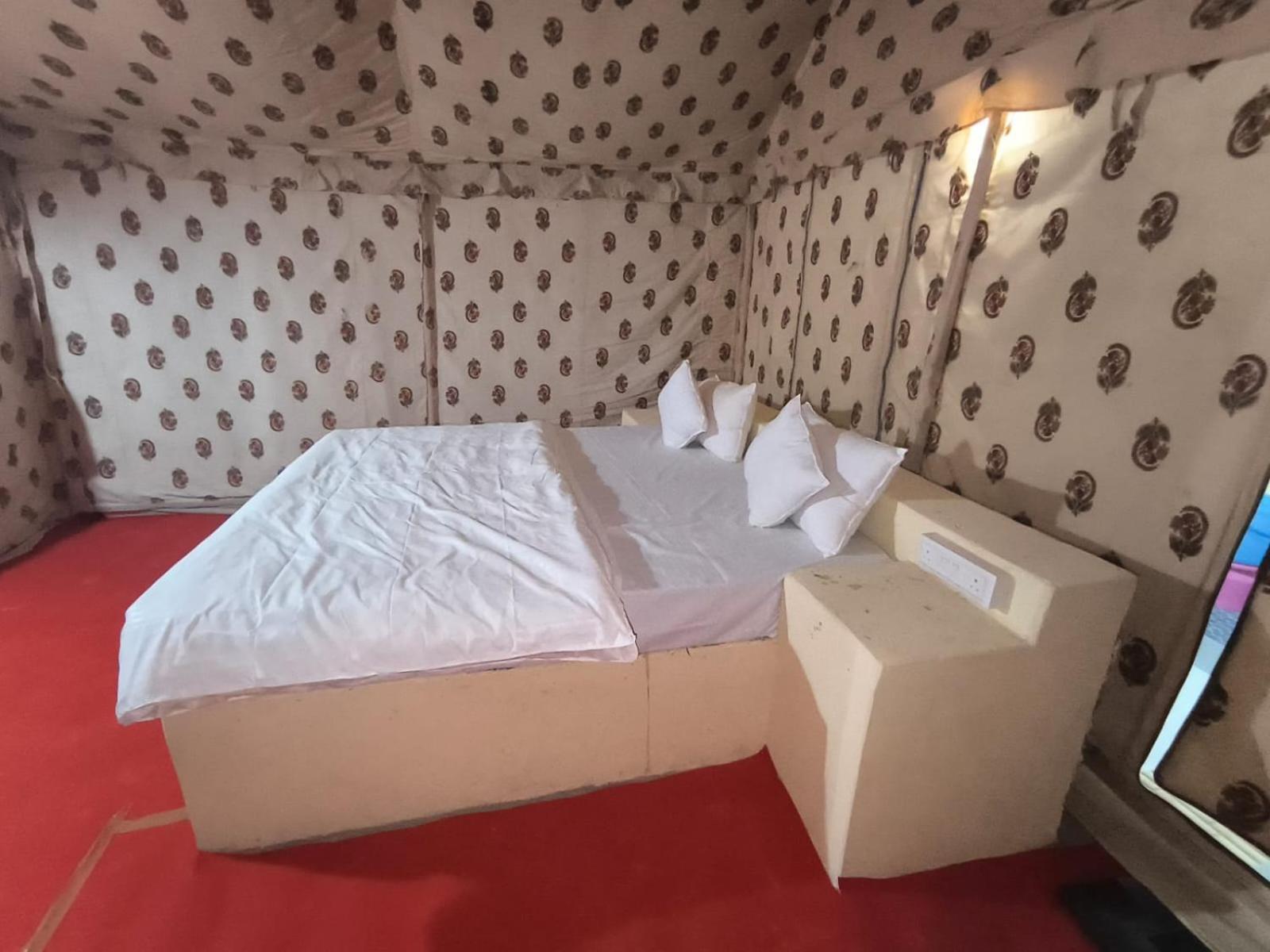 מלון ג'איסלמר Sam Dunes Desert Safari Camp מראה חיצוני תמונה